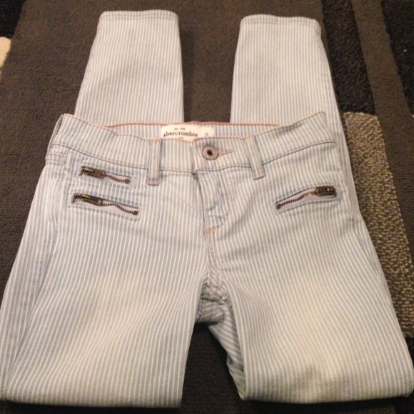 NWOT Abercrombie kids jeans