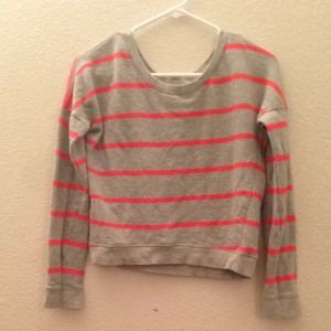 Charlotte Russe Cropped Pullover Sweater in Grey
