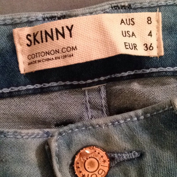 SOLD Cotton On Faded Light Wash Denim - Picture 4 of 4