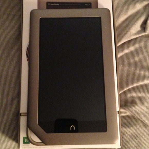 NOOK Tablet Color - Picture 2 of 2