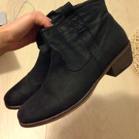 Steve Madden ankle boots