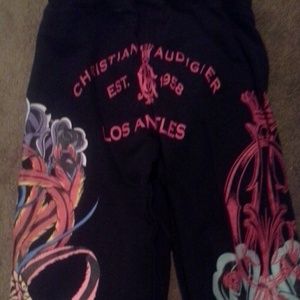 Ed hardy sweatpants fits small