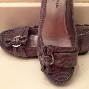 Authentic Anne Klein flats - New!!