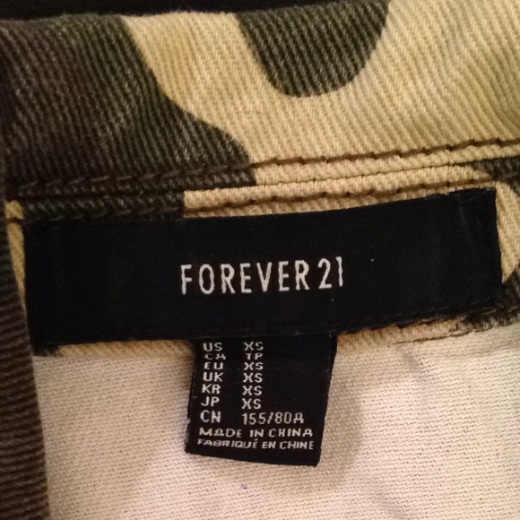 SOLD Forever 21 camouflage studded vest - Picture 4 of 5