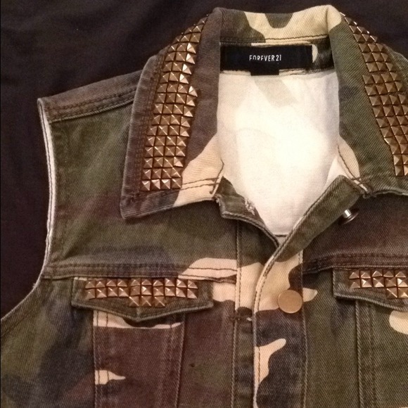 SOLD Forever 21 camouflage studded vest - Picture 5 of 5