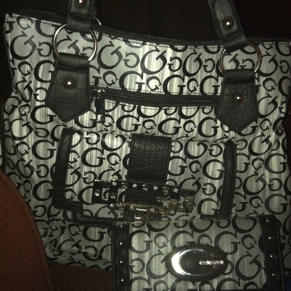 Brand new purse just received as a Christmas gift.