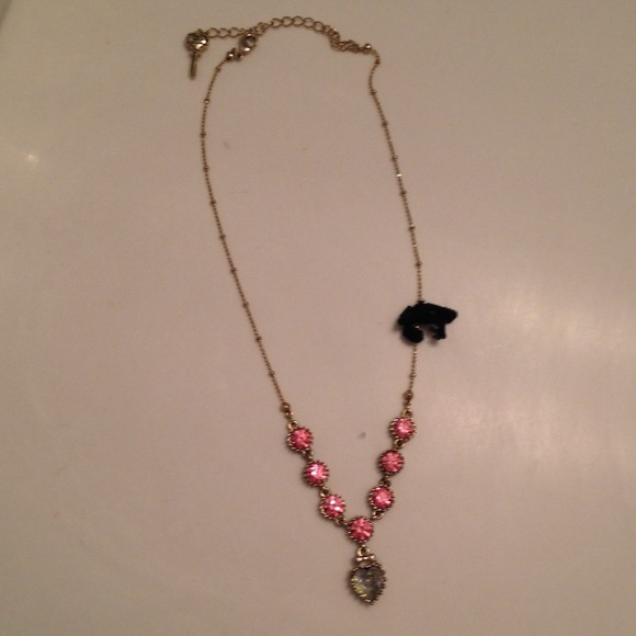 Betsey Johnson heart necklace