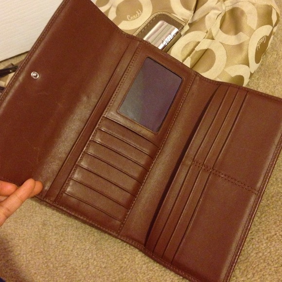 SoldAuthentic coach purse+wallet get both for $110 - Picture 3 of 4