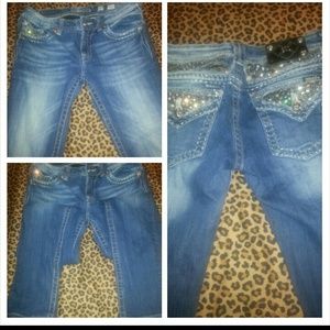 SOLD on other site!!!! Skinny miss me jeans
