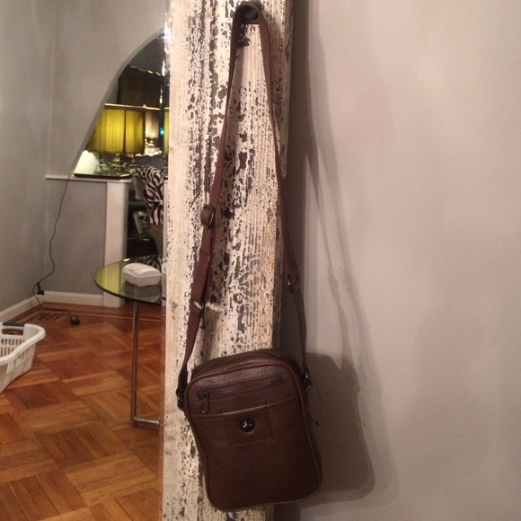 Marc by Marc Jacobs Unisex Crossbody Turnlock - Picture 2 of 4