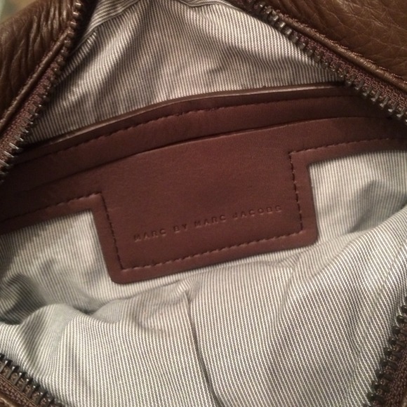 Marc by Marc Jacobs Unisex Crossbody Turnlock - Picture 4 of 4