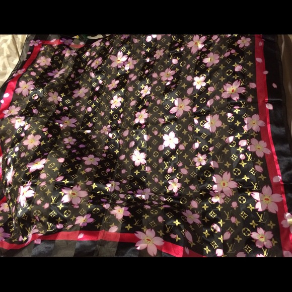 LV fashion scarf