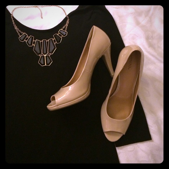 Great nude heels - go with every outfit!