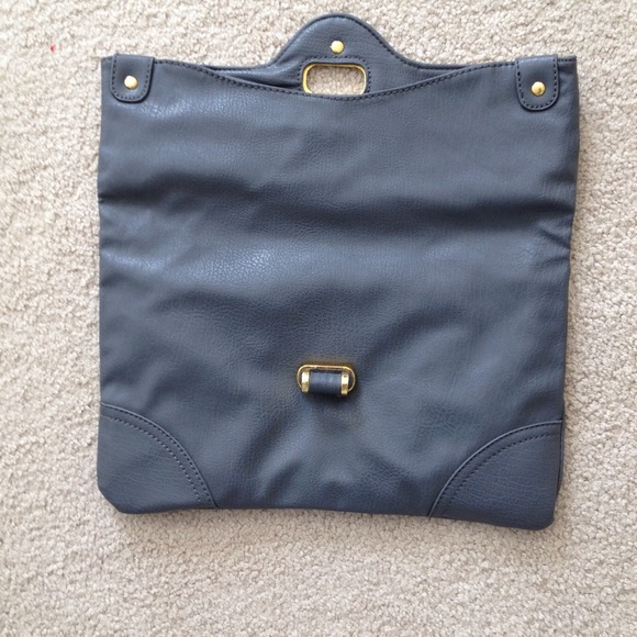 Clutch - Picture 2 of 3