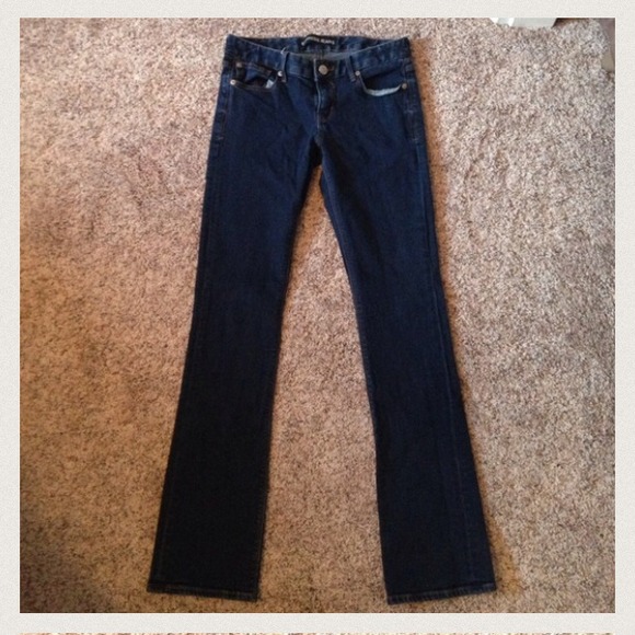 Bundle for @monicapayne