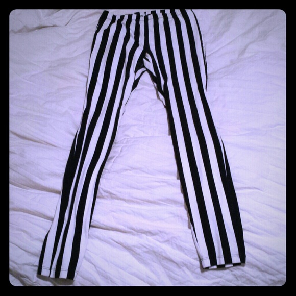 striped leggings