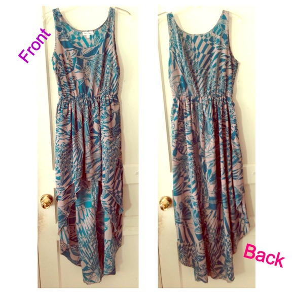 Short Front Maxi Dress, Super Cute! 💕