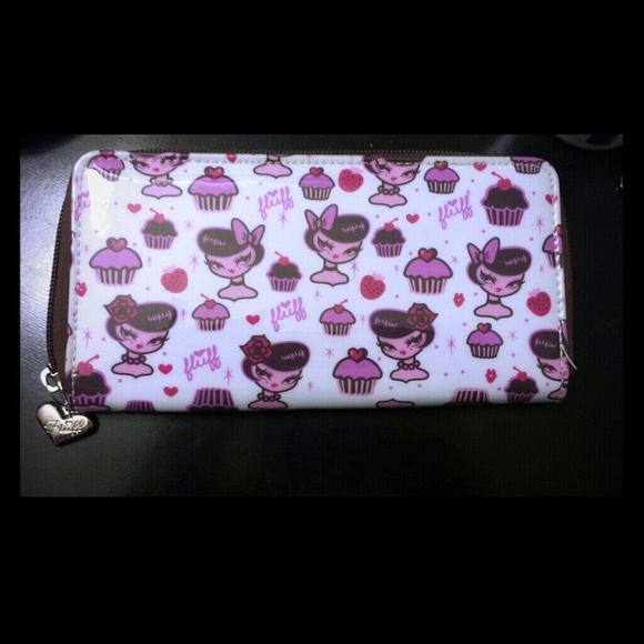 Pinup cupcake wallet