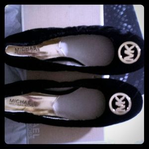 Michael Kors Fulton velour ballet flat
