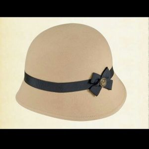 NEW Goorin Brothers LEFTY Honey Wool Hat Cloche