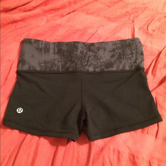 Lululemon Boogie Short **REDUCED PRICE**
