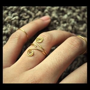 Gold Double Swirl Ring Set