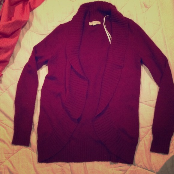 Forever 21 Outerwear - ▫️BUNDLED▫️Maroon open cardigan