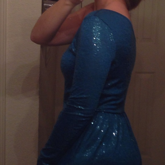 *SALE* Beautiful blue one-sleeved Kensie dress NWT - Picture 2 of 4