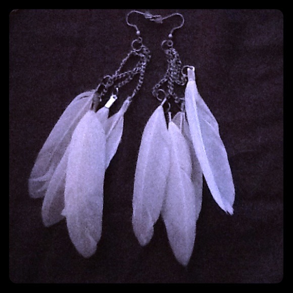 White feather earrings