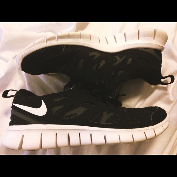 Nike Free Run ll size 4.5y