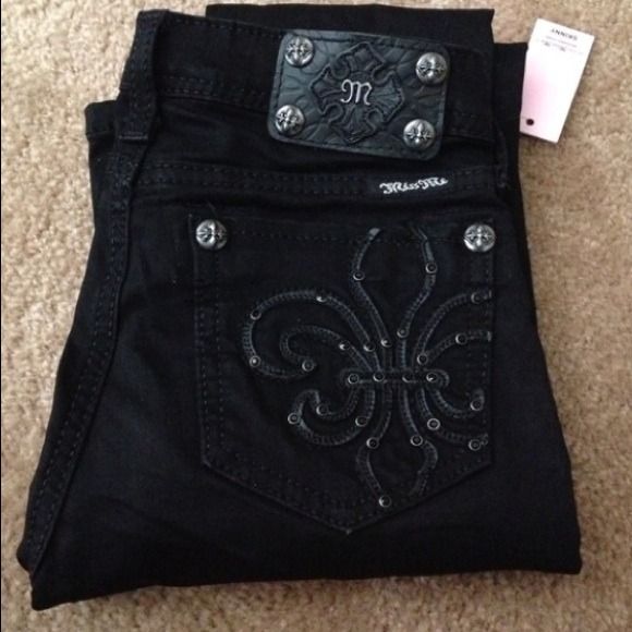 Miss Me Jeans🚫🚫🚫SOLD🚫🚫🚫