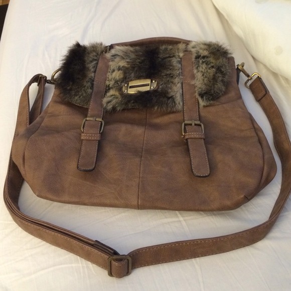 Tan fur handbag