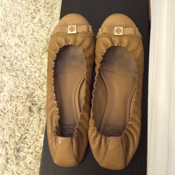 Tan Tory Burch flats