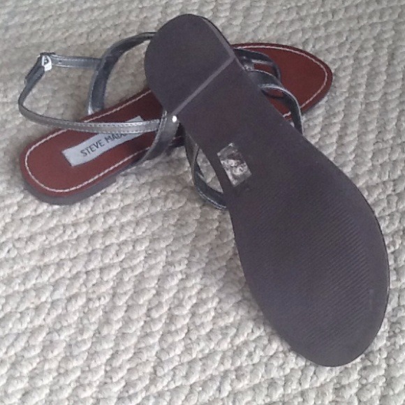 {SOLD} - Picture 2 of 4