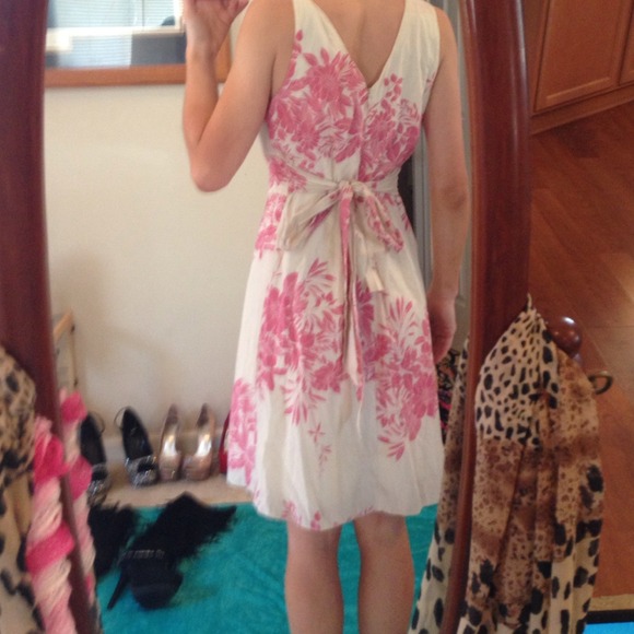 👑💃beautiful spring/summer dressNWOT💎 REDUCED 🔥 - Picture 2 of 4