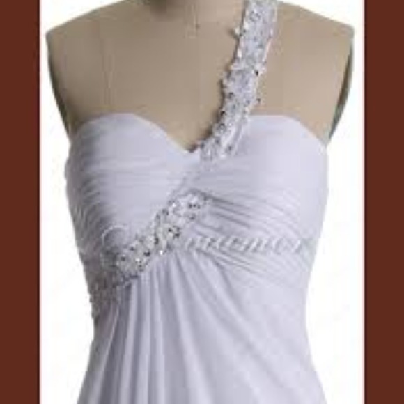White Windsor prom dress