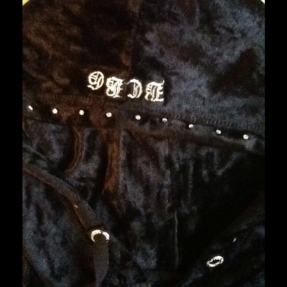 🚫SOLD🚫🌺BCBG velour hoody🌺❗️REDUCED❗️ - Picture 3 of 3