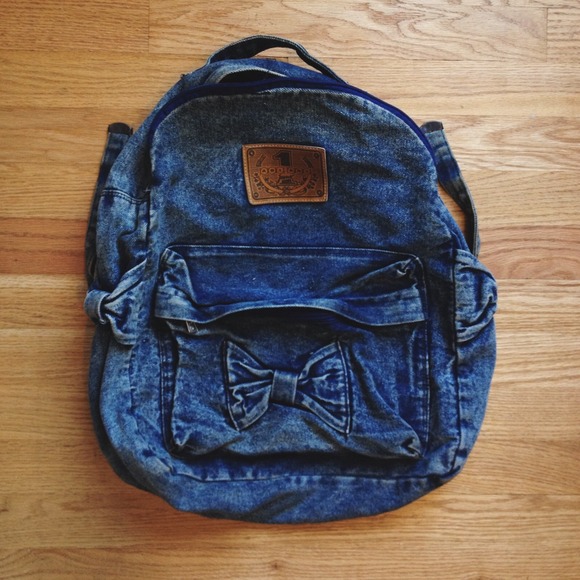 SOLD ❌ Vintage Denim Bow Backpack
