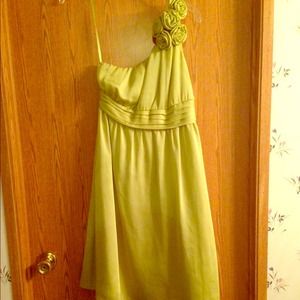 Green one shoulder dress