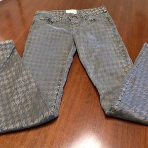 Current Elliot pants / skinny jeans Host Pick!!!