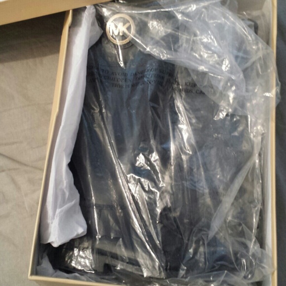 Michael Kors Limited Edition Rain Boots - Picture 3 of 4