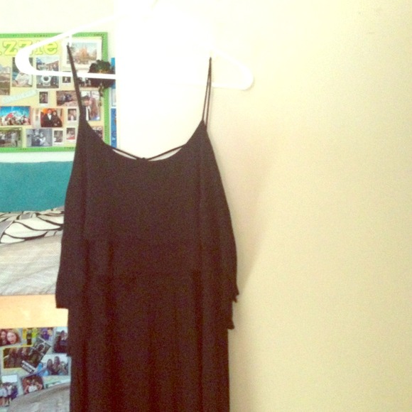 SALE🎀Black open back maxi dress