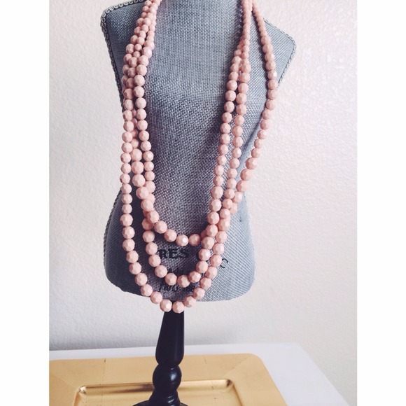 🎀SOLD🎀Pink Beaded Necklace