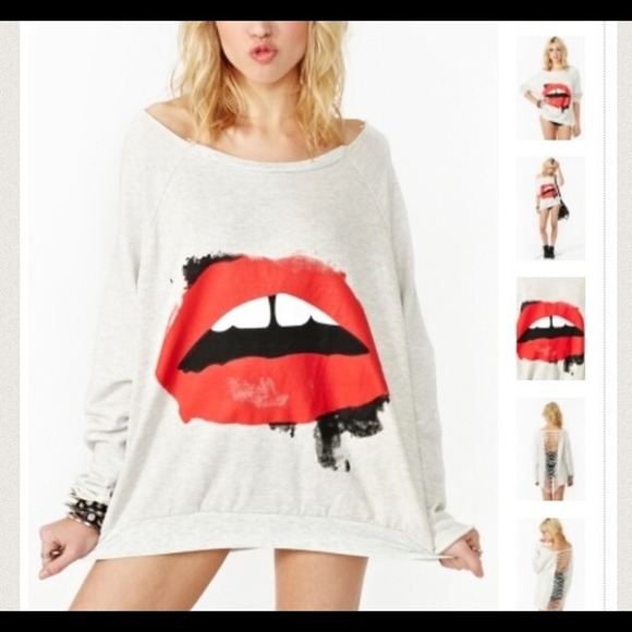 💋Nasty Gal Lips sweatshirt💋