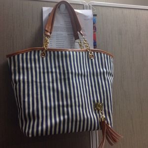 Stripped handbag