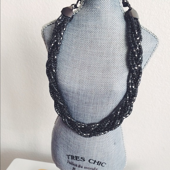 🎀SOLD🎀NWOT Gunmetal Black Necklace