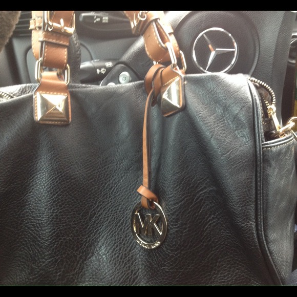 Mk bag leopard on inside barley used