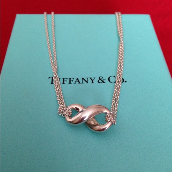 Return to ashley16ac  Infinity necklace