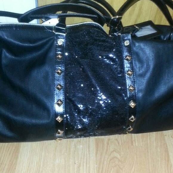 Steve Madden weekender - Picture 2 of 3