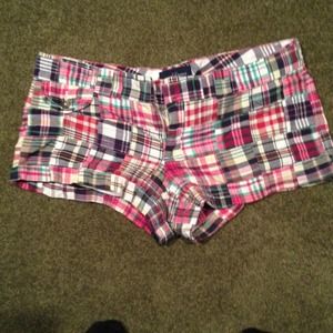 American Eagle plaid shorts